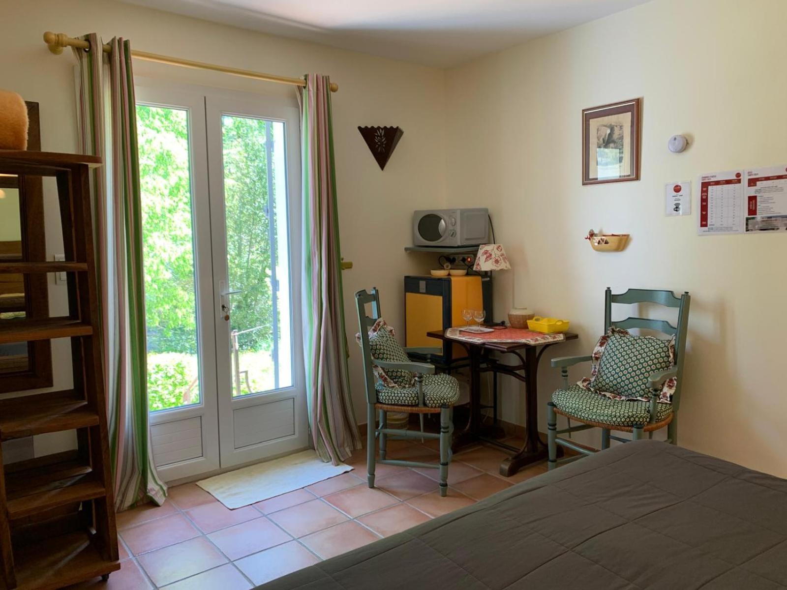 Chambres D'Hotes "La Nesque" 브나스크 외부 사진